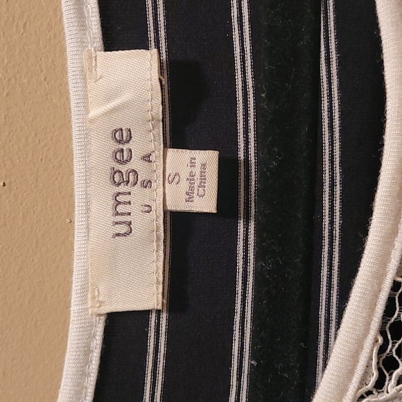 Umgee shirt - Picture 2 of 3